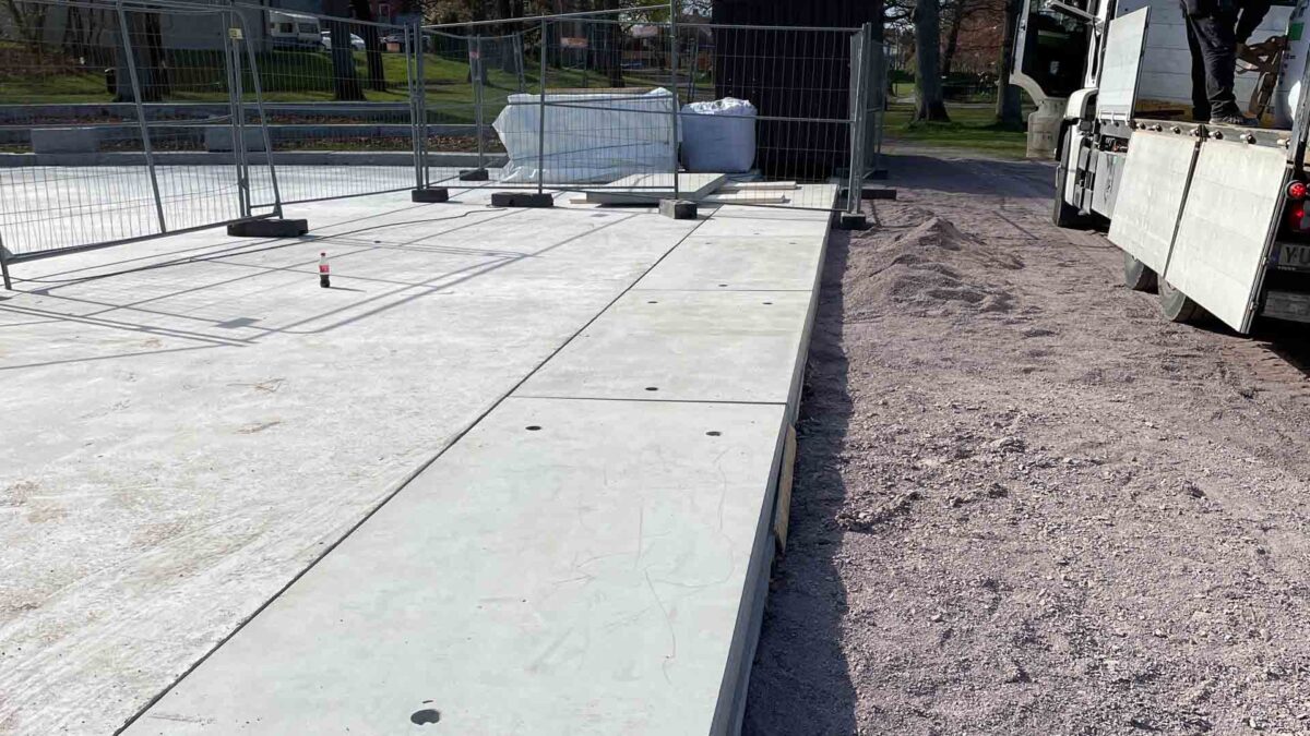 Lystlunden Park – Urban Utebane (2022) — Lystlunden Park 2022 – Kunstisbane i Horten